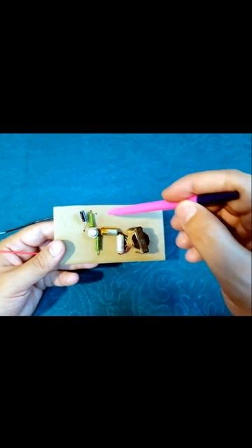 Генератор на картонке, объясняю схему смотреть онлайн