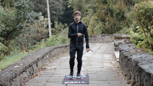 Як навчитись стрибати на скакалці з повного нуля. Прос