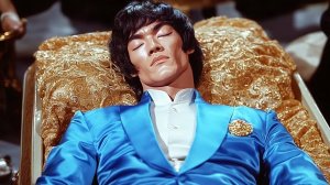 МОГИЛА БРЮСА ЛИ ОТКРЫЛАСЬ Через 52 ГОДА! То, ЧТО НАШЛИ ВНУТРИ, ШОКИРОВАЛО МИР!