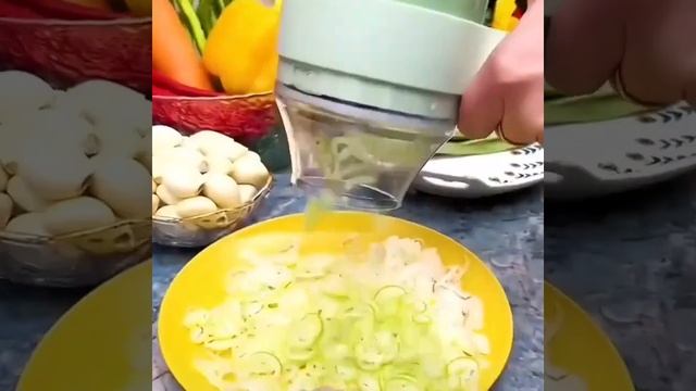 Многофункциональный измельчитель для пищевых продук? смотреть онлайн