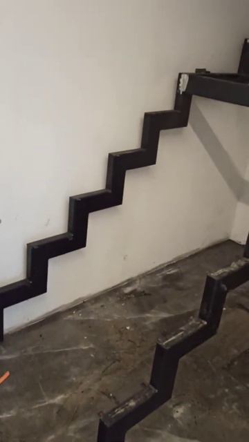 Ломаный косоур, забежные ступени! смотреть онлайн