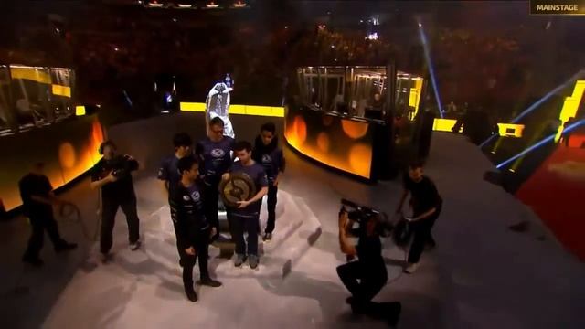 [прокаст шейкера!] Evil Geniuses vs CDEC | TI 2015, Гранд-финал, 4-я иг? смотреть онлайн