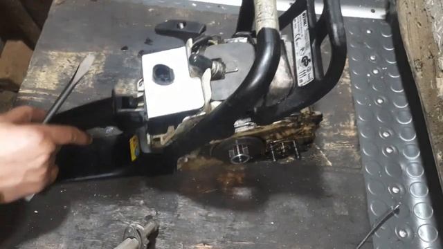 Stihl MS180. Даєш газу - глохне #бензоинструмент #бензопила # смотреть онлайн