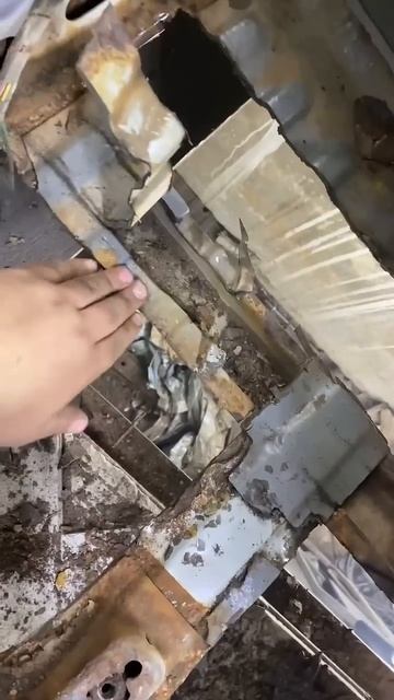 Процесс замены дна на #Shevroletlanos #шортс #automobile #сварка #ще смотреть онлайн