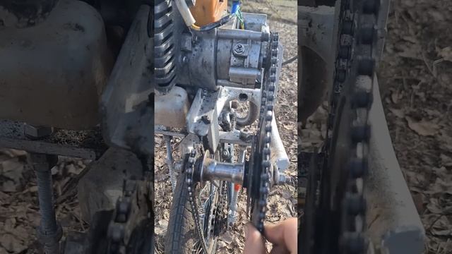 Велосипед с мотором от триммера. Обзор #diy #велотример # смотреть онлайн