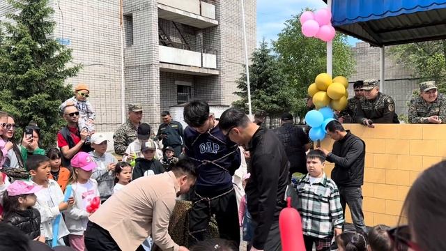 День защиты детей! Организовали праздник для детей 🫰 смотреть онлайн