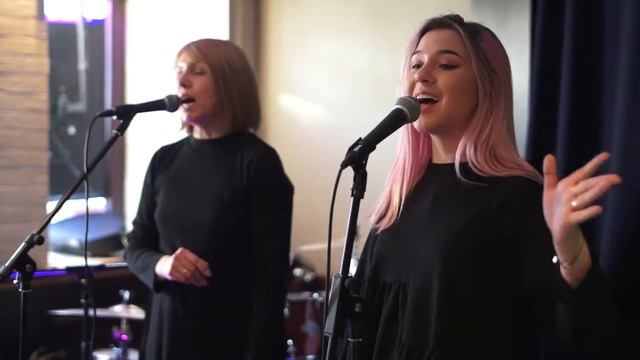 Лариса и Дарья Дудниковы. Школа вокала Александры Письменной Sing Like Me смотреть онлайн