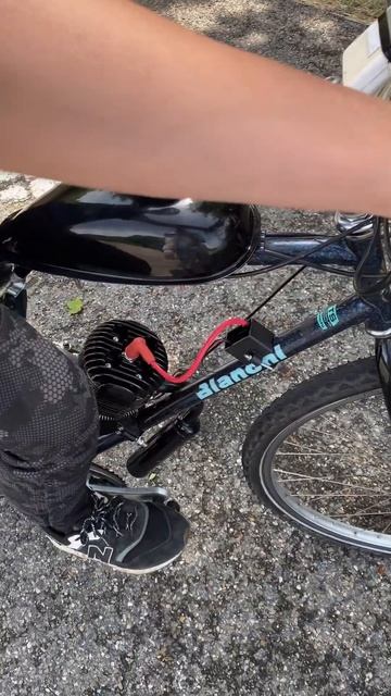 ☠️Велосипед с бензиновым мотором #самоделки #бензин # смотреть онлайн