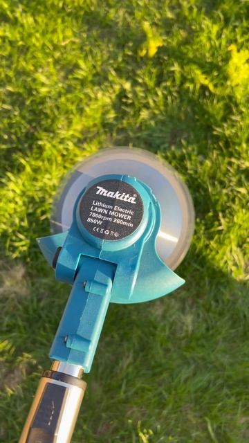 Триммер аккумуляторный садовый с двумя АКБ. Показывае смотреть онлайн