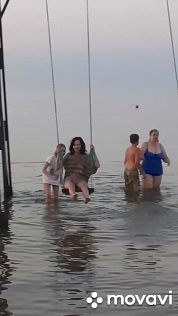 #Качели в #море👍👏😄🤩 смотреть онлайн