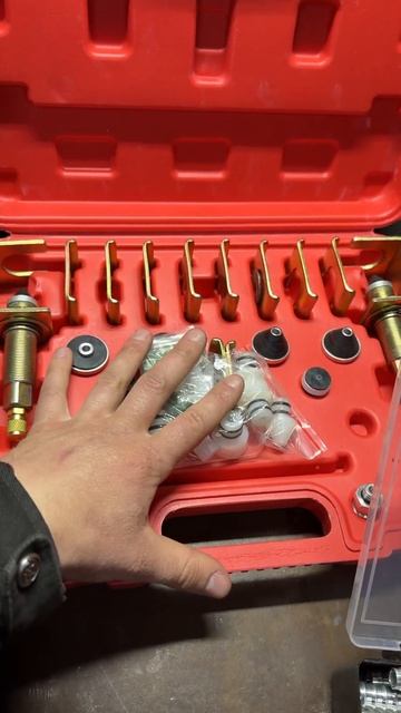 Ремонт трубок кондиціонера, зварювання трубок кондиц? смотреть онлайн