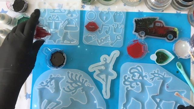 Заливка молдов для брелка очаровательной девушке смотреть онлайн