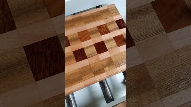 Разделочная доска, состав вишня, карагач, бук! смотреть онлайн