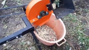 Измельчитель садовый для веток Affe Мастер на мотоблок ?