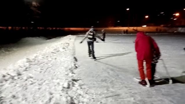 16 ноября. Сезон коньков открыт 😁 смотреть онлайн