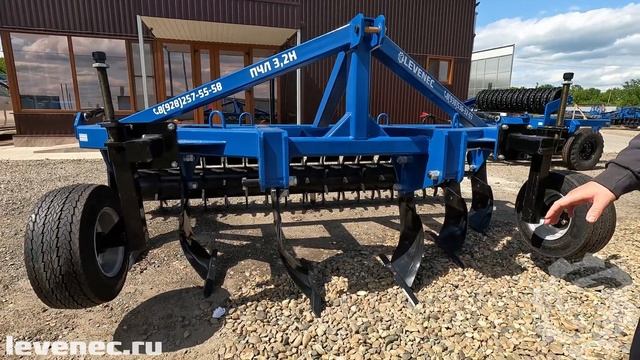 Чизельный плуг компании "LEVENEC" смотреть онлайн