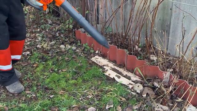 Быстро сдуваем листья на даче. Воздуходувка бензинова смотреть онлайн