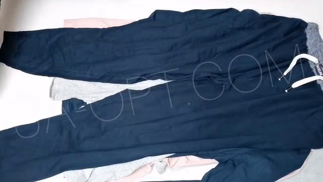 Одежда для сна и дома 18 кг * 12,9 €/кг лот №1646 смотреть онлайн