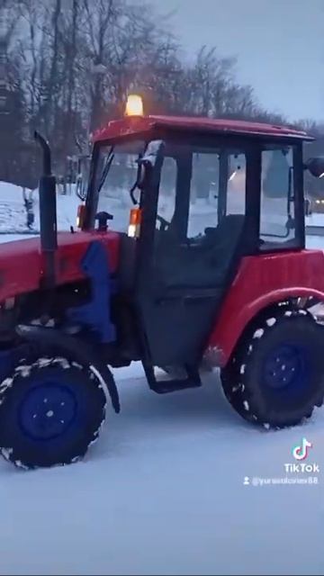 МТЗ 320.4 смотреть онлайн