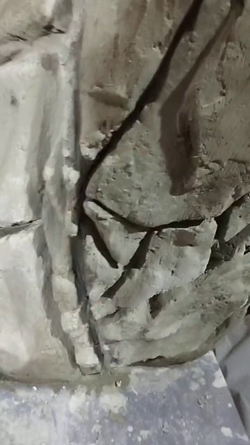 Колона  светильник  декоративный  камень...оформление ?