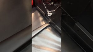 Крепление лодочного мотора к транцу. #рыбалканаозере #