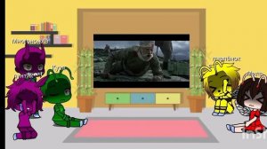 реакция персонажей Лунтика на атаку мертвецов