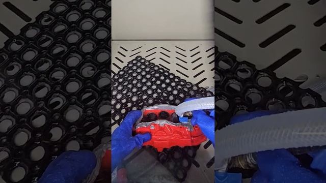 Сбиваем остатки абразива с направляющих поршней супп? смотреть онлайн