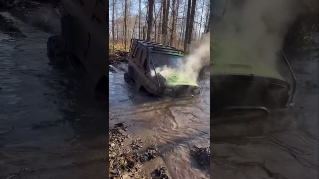 УАЗ Халк V8 2UZ-FE с порталами Volvo Laplander 42 трактора #4x4 #уаз #o смотреть онлайн