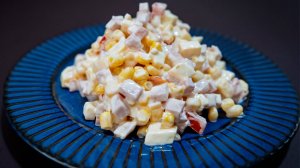 Салат с ветчиной, кукурузой и сыром