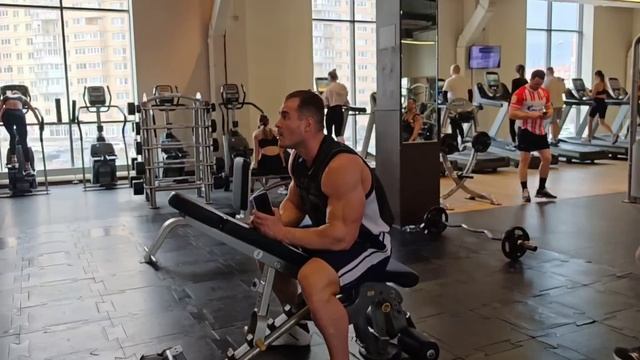 Широчайшие, акцент на увеличение толщины смотреть онлайн