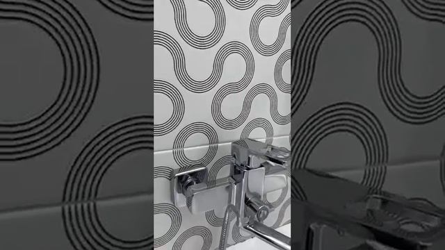 Смеситель для ванны и душа из латуни с лейкой и шланго?