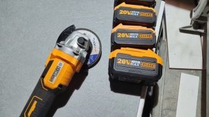 видео отзыв на аккумуляторную ушм Ingco CAGLI201158