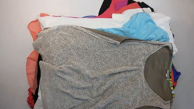 0645 Supercream/Cream/Extra Футболки жен Итал 1пак 12,6кг 13,60 €/кг 70шт смотреть онлайн