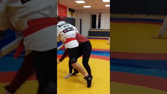 Самбо + ИСБ. Задняя от захвата за шею. смотреть онлайн