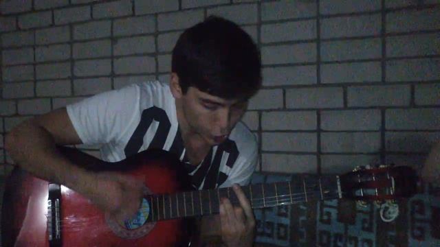 Карачаевец поет