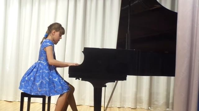 А. Диабелли Сонатина op150№2 IIч (Rondo) Лаптева Анна 10 лет, Долотказина Элина 11 лет. смотреть онлайн