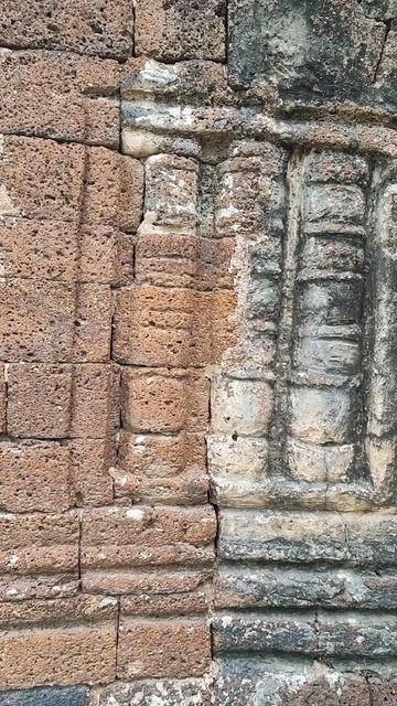 Балясины из латерита? Байонский стиль в Петчбури, Таил смотреть онлайн