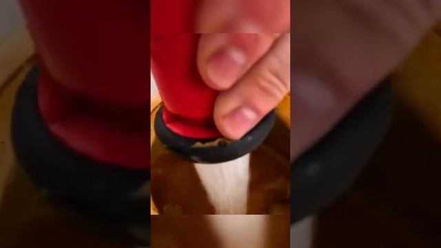 Защита 100 000$ от взрыва тротила #мистербист #mrbeast #shorts смотреть онлайн