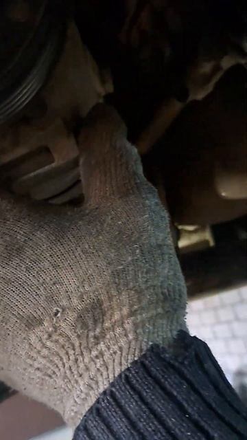 Как снять стартер на шевроле нива смотреть онлайн