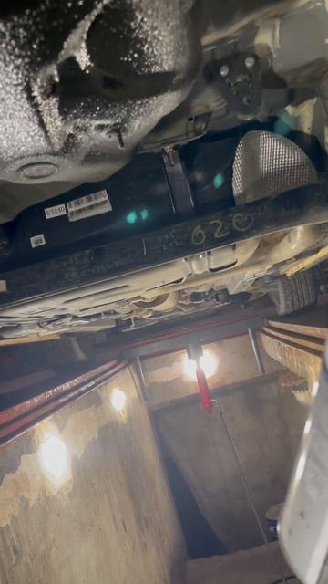 Краткий обзор нанесение антиграваий SOLID на дно автомо? смотреть онлайн