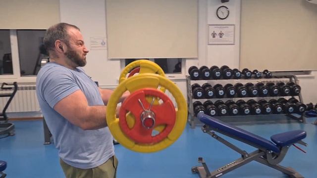 Техника выполнения подъема штанги на бицепс. смотреть онлайн