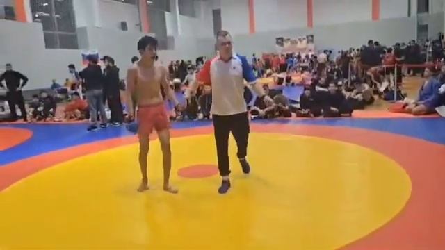 22.12.2024 Тоиров Кадрдин боевой самбо без куртка 1 схватка