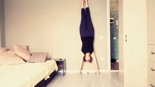 Видеообращение и три стойки на ушах смотреть онлайн