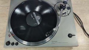 Проигрыватель винила Technics SL 1700. Made in Japan. ТЕСТ.