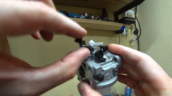 МОТОБУКСИРОВЩИК СТРЕЛЯЕТ В ГЛУШИТЕЛЬ