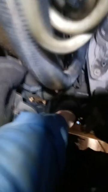 ИСУЗУ 5Т одиночка. Генератор не дает напряжение. Банал? смотреть онлайн