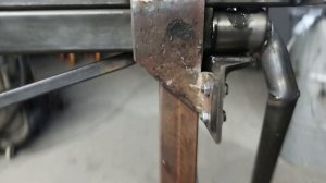 Роликовый резак для листового металла, готов к работе.