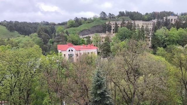 Кисловодск. Ark Hotel. Жильё у самого парка. Начало прогулки. смотреть онлайн