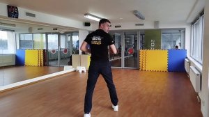 Удар ногой с разворота, учимся дома