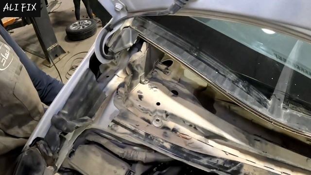 полная замена передней стойки .... toyota prius 2016-2022 (крутящи смотреть онлайн